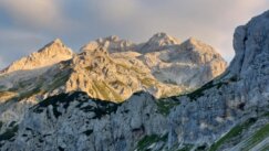 "Utisak je kao da se penjete po zidu": Planinari iz Niša, Beograda i Sofije uspešno izveli uspon na Triglav 5