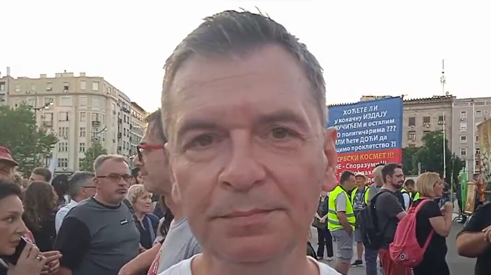 (VIDEO) "Ovo je ništa u odnosu na ono šta nas čeka, mislim na Vučića": Ćuta za Danas sa 15. protesta „Srbija protiv nasilja“ 1