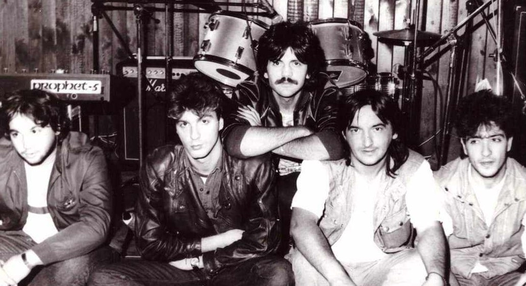 “Rokenrol je za mene odavno mrtav, samo nas nisu obavestili”: Dvostruki pobednik Gitarijade, Zoran Stojković Stoka za Danas o muzici i čuvenom hitu "Eva" 2 “Rokenrol je za mene odavno mrtav, samo nas nisu obavestili”: Dvostruki pobednik Gitarijade, Zoran Stojković Stoka za Danas o muzici i čuvenom hitu "Eva" 2