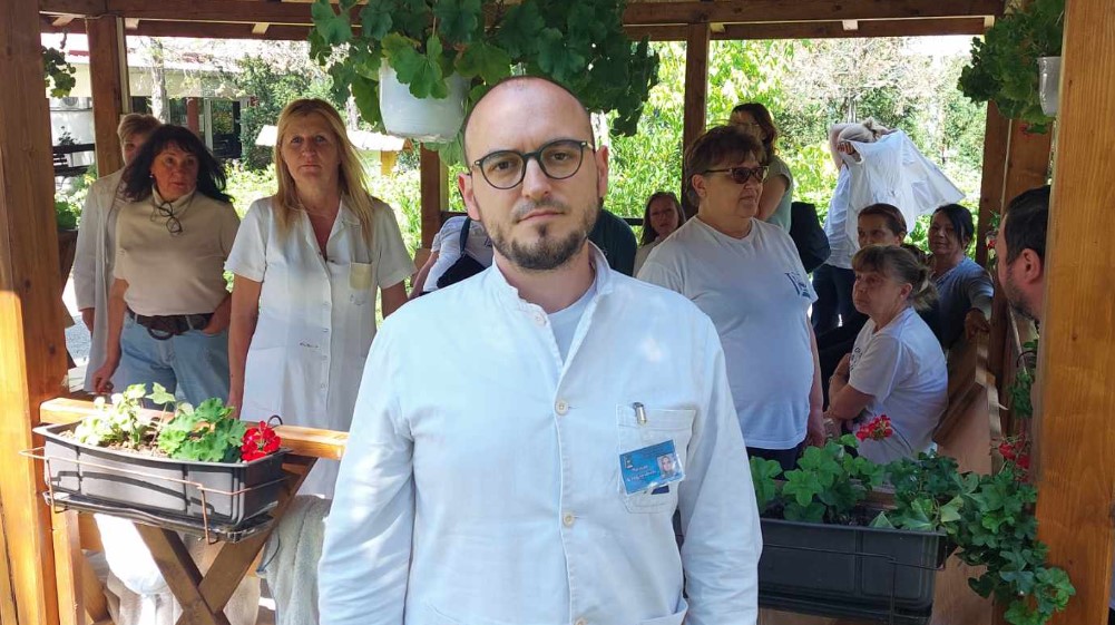 Vođe štrajka ugasile štrajk: Ispunjen samo jedan zahtev štrajkača u Gamzigradskoj banji 2 Vođe štrajka ugasile štrajk: Ispunjen samo jedan zahtev štrajkača u Gamzigradskoj banji 2