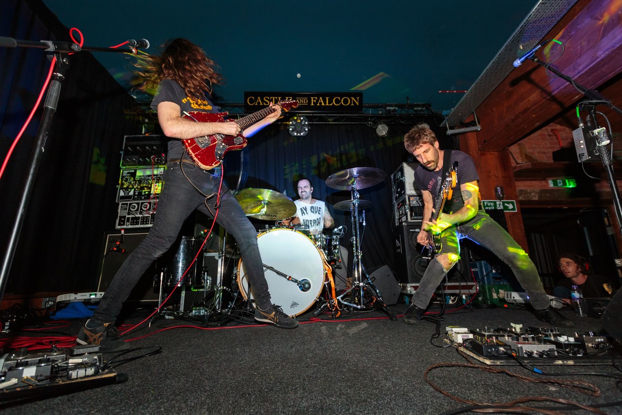 Najglasniji bend na svetu - A Place to Bury Strangers ponovo u Beogradu 2 Najglasniji bend na svetu - A Place to Bury Strangers ponovo u Beogradu 2