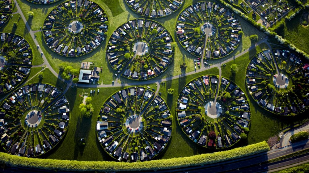 Vodimo vas u Dansku: Hipnotišuće selo sa 284 kuće okružene vrtom 1