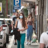 "Došlo je vreme da se ponovo uvedu maske": Nova varijanta korona virusa zabrinula lekare 10