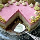 Vege recept: Sirova torta sa malinama i limetom 11
