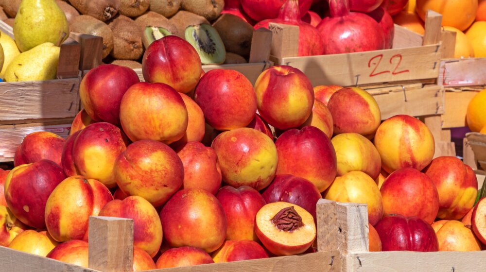 Omiljeno letnje voće smanjuje rizik od pojave srčanih bolesti, demencije i raka, a reguliše i pritisak 1