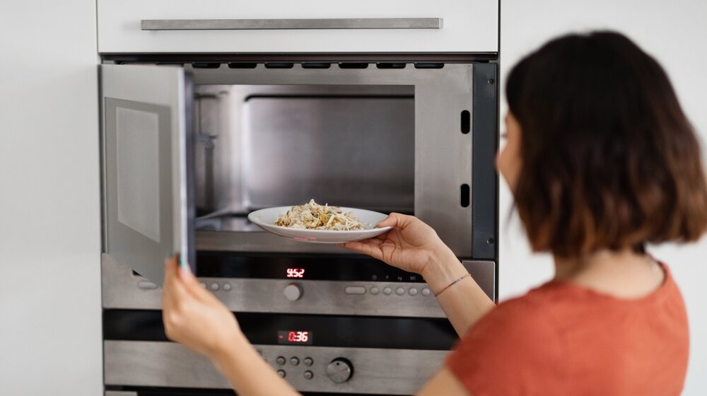 Večita dilema: Da li smemo da podgrevamo krompir, spanać i pečurke? 1