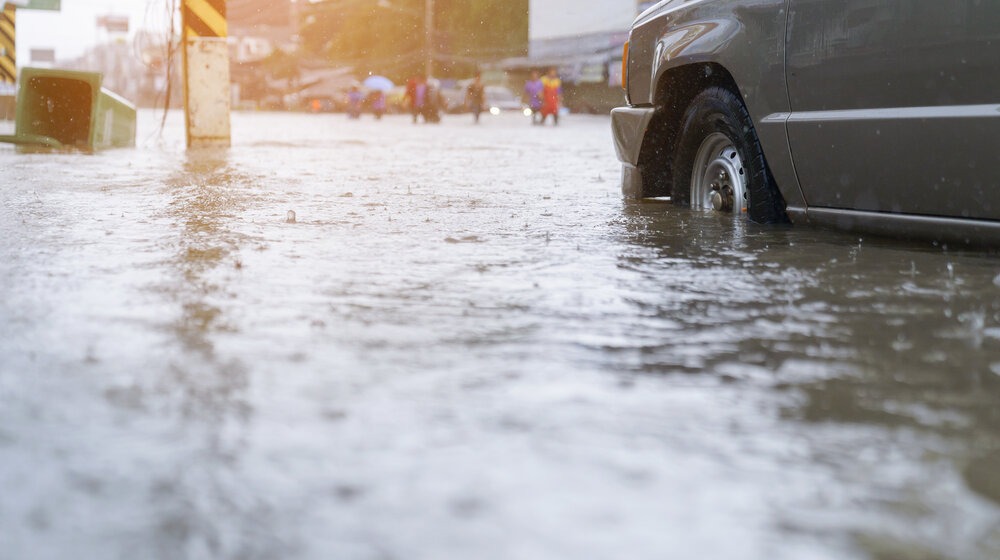 U Sloveniji pao grad veličine jajeta, jaki udari vetra, prekid struje 1