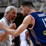 (VIDEO) "Stalno sastanci, gledanje snimaka, skauting, ponavljanje": Kakve su trenerske metode Karija Pešića? 6