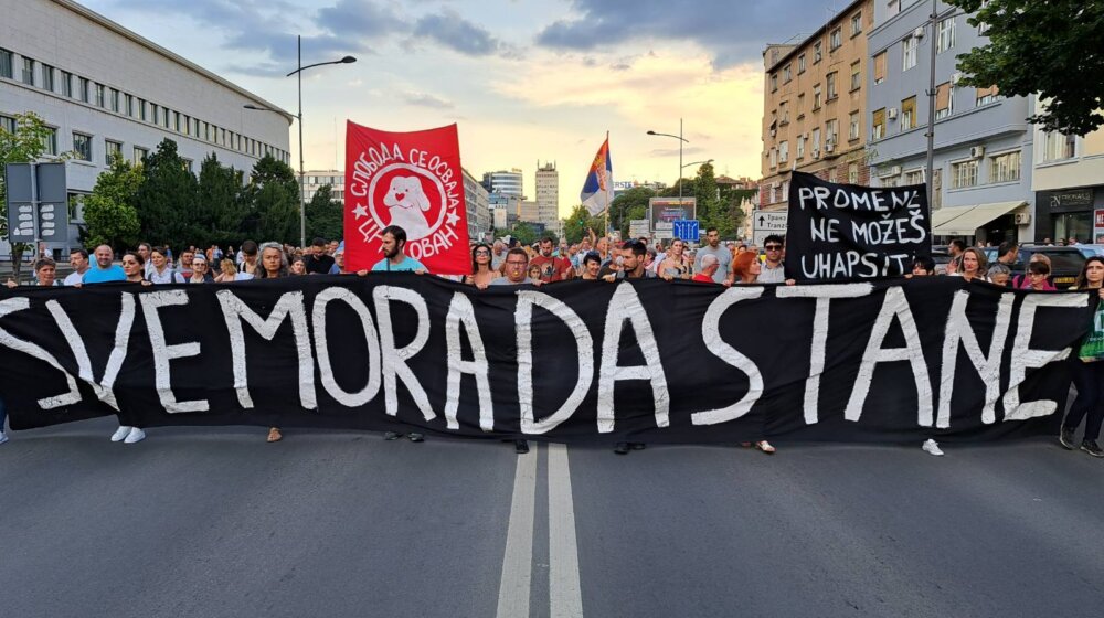 Deveti protest protiv nasilja u Novom Sadu: Okupljanje u Katoličkoj porti i šetnja do zgrade suda 1