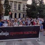 Nasilje je kad vam neko priča bajke svaki dan, pa makar to bio i Andersen: Poruka sa protesta u Kragujevcu 1