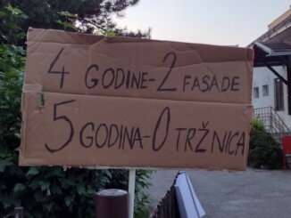 viber_image_2023-08-04_20-03-47-143 Nasilje je kad vam neko priča bajke svaki dan, pa makar to bio i Andersen: Poruka sa protesta u Kragujevcu 3