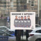 "Dogodine u zatvoru": U centru Beograda plakati sa likovima Vučića, Šapića i Brnabić 7