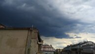Novi kišni talas praćen jakom grmljavinom pogodio Beograd (FOTO/VIDEO) 2