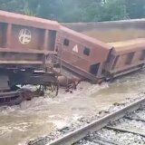 Nabujala Drava napravila štetu, pruga potopljena i prevrnuti vagoni (VIDEO) 6