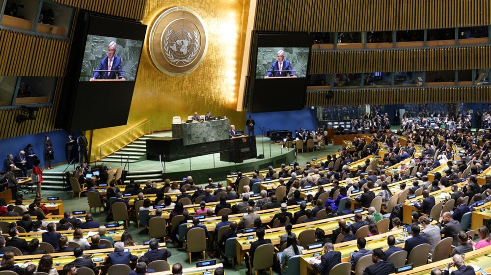 (VIDEO) Počela sednica Generalne skupštine UN: Pada odluka o rezoluciji o genocidu u Srebrenici 9