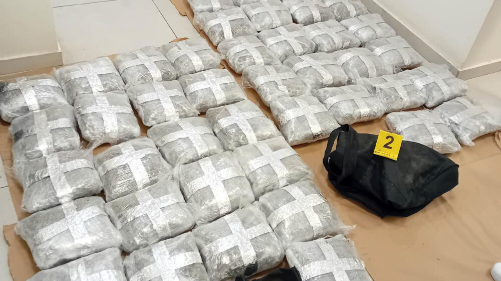 Uhapšeni zbog dilovanja 170 kilograma amfetamina u Obrenovcu 1