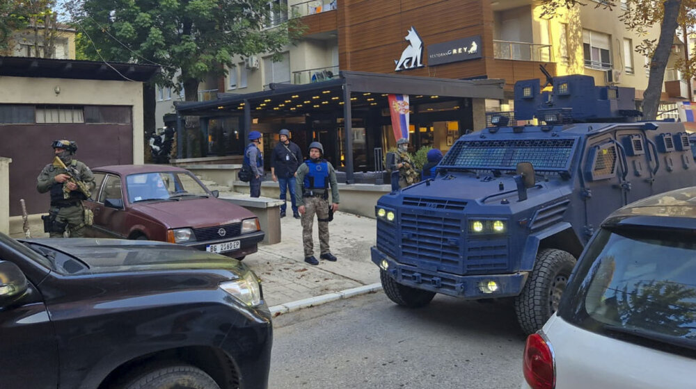 Bivši ambasadori SAD u Beogradu i Prištini: Kako dalje nakon Banjske u odnosima Srbije i Kosova? 1