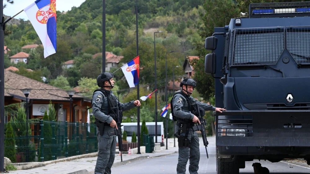 NATO potvrdio da je dodatnih 130 vojnika iz Rumunije stiglo na Kosovo 1