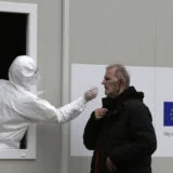 Broj zaraženih koronavirusom raste zbog letovanja 1