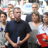 Opozicija podseća Vučića na obećanje koje im je javno dao 6