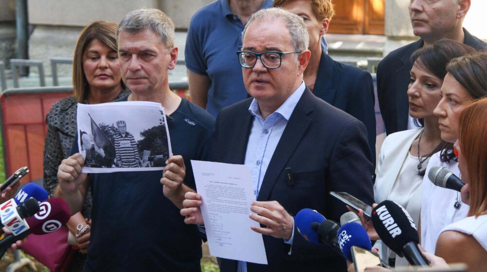Tekst Dogovora za pobedu koji su potpisali organizatori protesta Srbija protiv nasilja 1