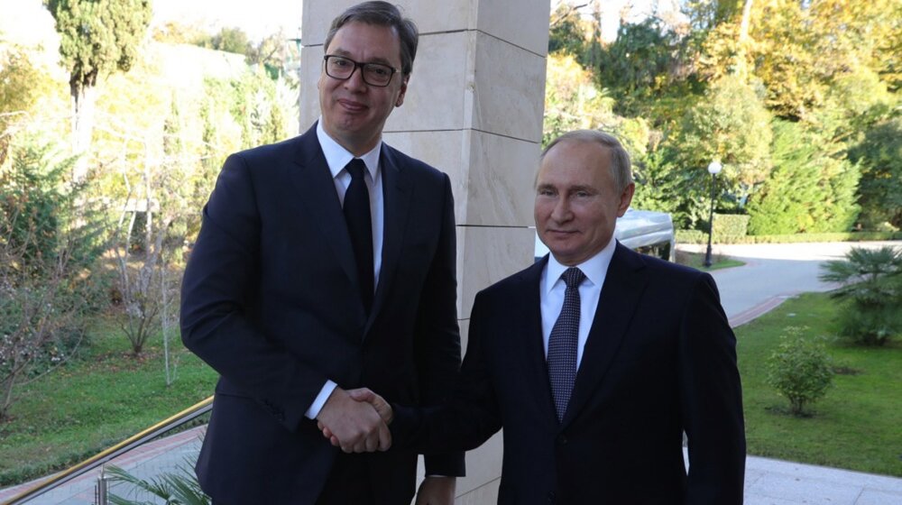 Jutarnji list o Srbiji koja "definitivno kreće u Putinov zagrljaj": Predložen zloglasni zakon zbog kojeg "car iz Kremlja" ima ogromnu moć 1