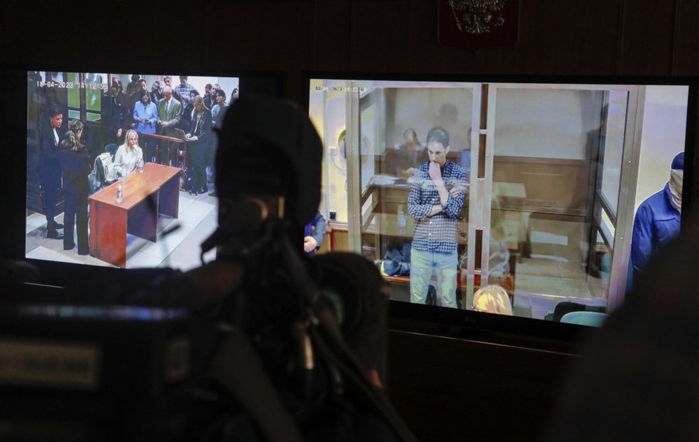 “Jedan pogrešan potez i mogli biste se suočiti sa optužbama da ste špijun”: Kako se Moskva obračunava sa nepogodnim novinarima? 2 “Jedan pogrešan potez i mogli biste se suočiti sa optužbama da ste špijun”: Kako se Moskva obračunava sa nepogodnim novinarima? 1