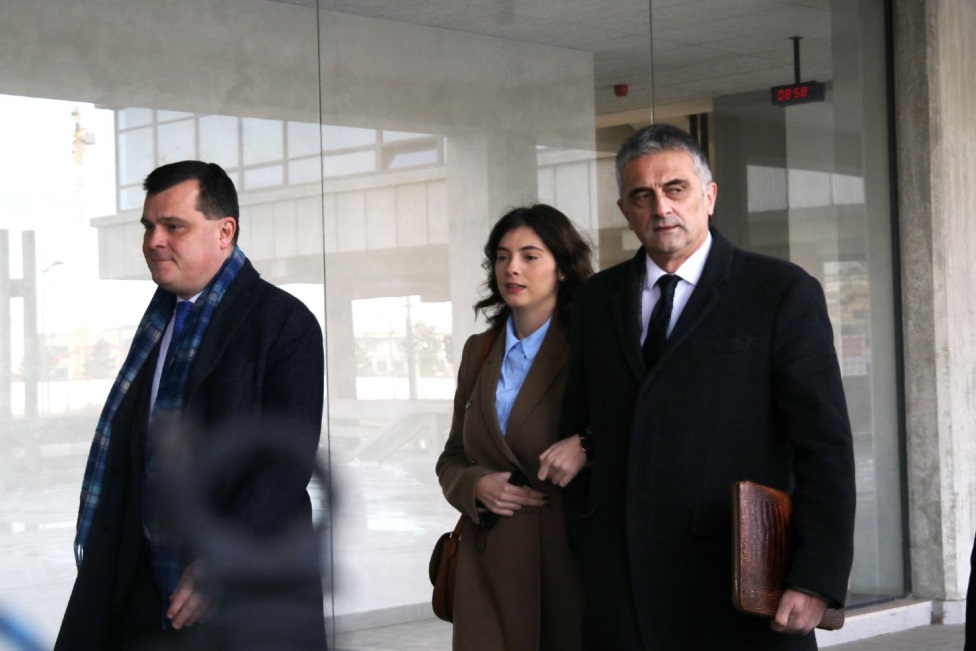 Seksualno zlostavljanje u Srbiji: Suđenje učitelju glume Miroslavu Aleksiću, svedočenje glumice koja ga je prva optužila za silovanje 6 Iva Ilinčić, glumica, saslušanje