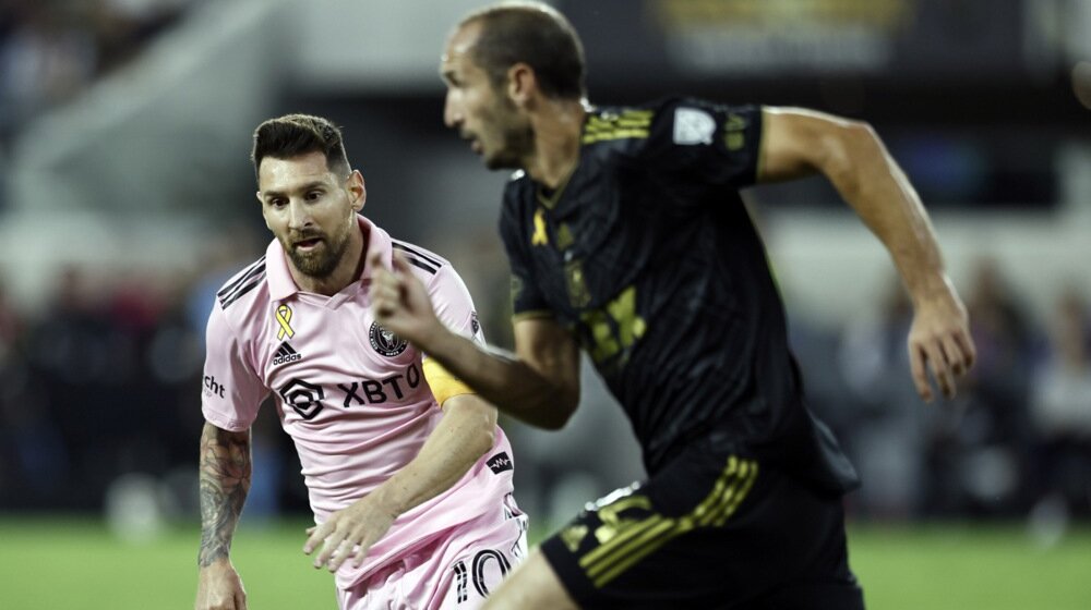 Mesi pobedio i u Holivudu: Tri sedišta pored terena u Los Anđelesu prodata po ceni krstarenja Panamskim kanalom (VIDEO) 1