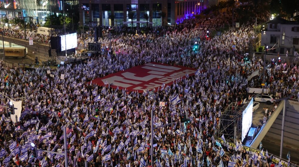 Oko 120.000 ljudi protestovalo u Tel Avivu protiv reforme pravosuđa 1