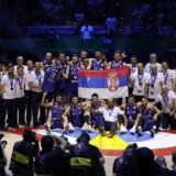 „Svi za jednoga, jedan za svi“: Kula Beograd zasijala u čast vicešampiona sveta u košarci (VIDEO) 2