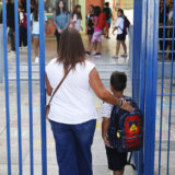 "Kako su krenuli moraće da otvaraju SNS akademiju za buduće prosvetare": Burne reakcije na novi Pravilnik o ocenjivanju 11