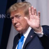 Tramp zadržao dominantnu poziciju u trci republikanaca za predsedničku nominaciju za izbore 2024. 11