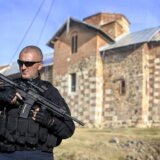 Inicijativa mladih: Srbija veliča kriminalce, umesto da osudi paravojne aktivnosti na severu Kosova i Metohije 7