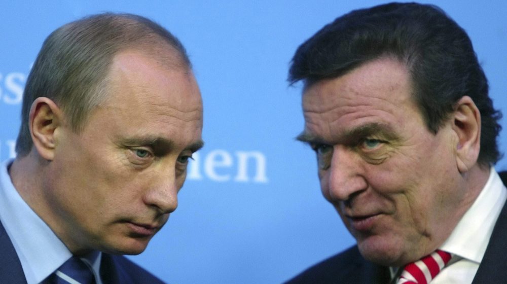 "Jasno je zašto Putin želi da on bude ta osoba": Šreder neprihvatljiv za EU 1