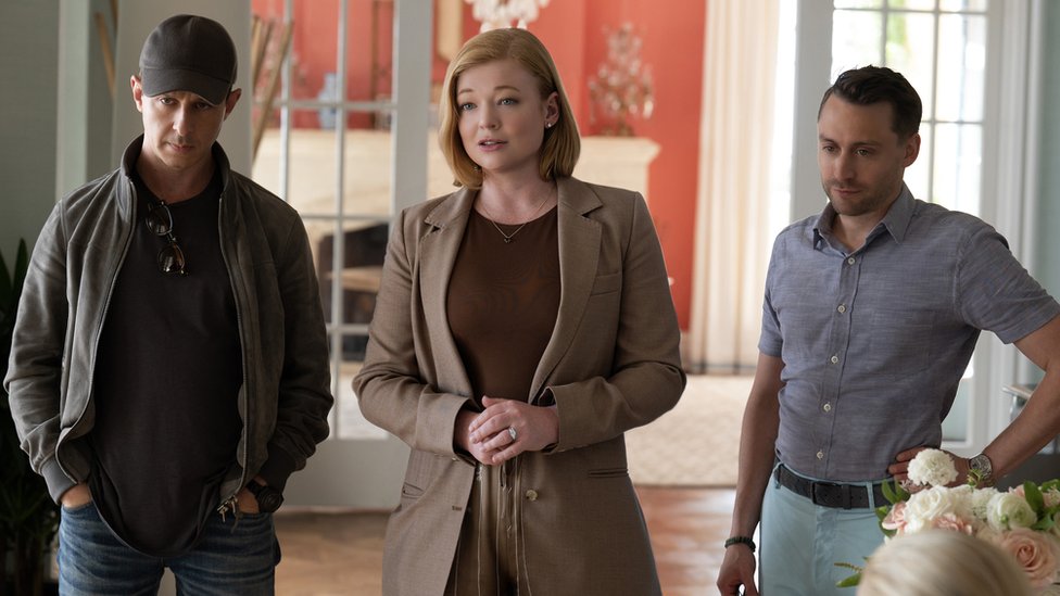 Penzionisanje Ruperta Mardoka: Drama među naslednicima dostiže vrhunac 2 Jeremy Strong, Sarah Snook, Kieran Culkin in Succession Season 4 - Episode 1