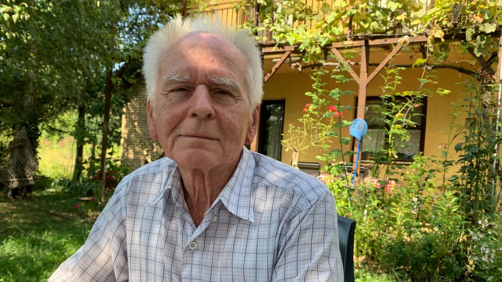 Jugoslavija i avioni: Nesreća na crnogorskom Maganiku budi jeziva sećanja i pola veka kasnije 6 Pilot u penziji Rade Ljubinović poznavao je i pilota Žiku Maglića, a kopilot Nikola Vojvodić mu je bio drug i kolega sa obuke