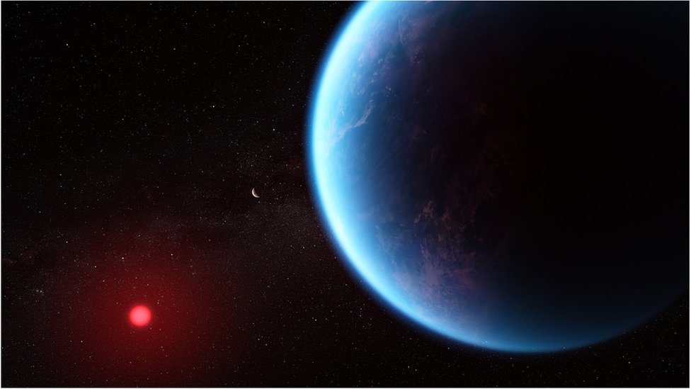 K2-18b okreće se oko zvezde obojene crvenom na udaljenosti dovoljnoj da obezbedi temperaturu pogodnu za život