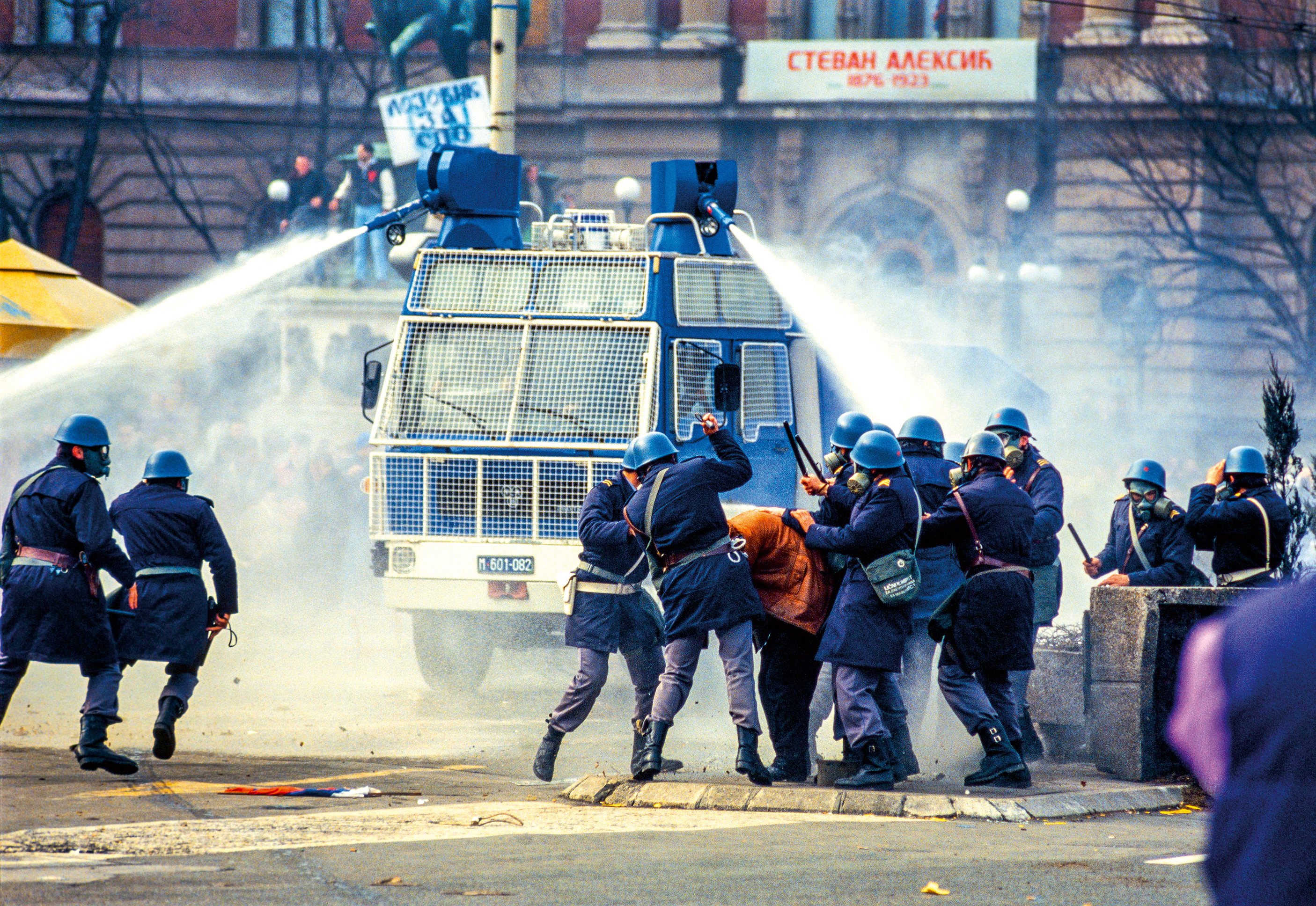 Dragoljub Zamurović, fotografija i istorija: Dnevnik patnje, ratova i sukoba u bivšoj Jugoslaviji 4 9. mart