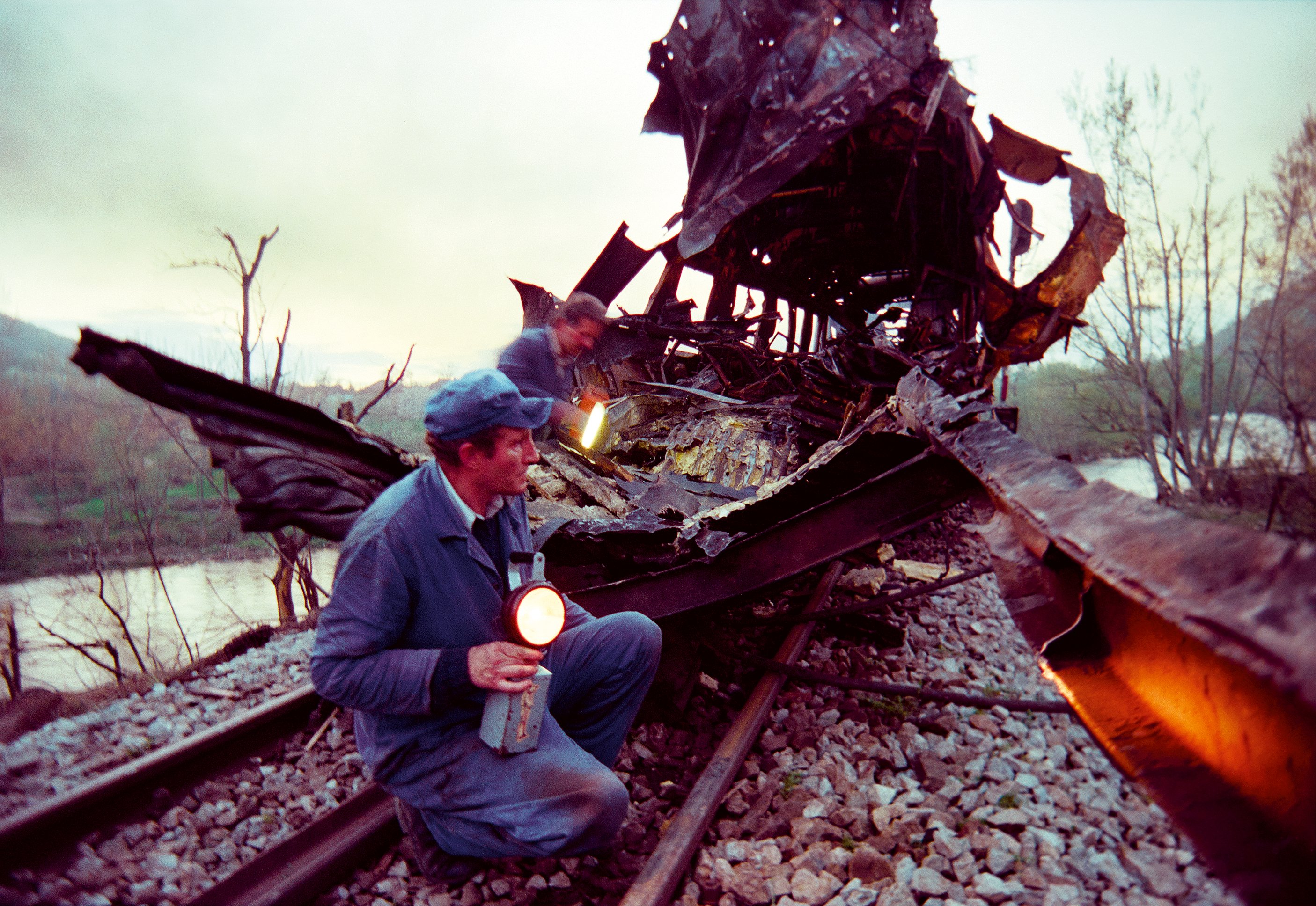 Dragoljub Zamurović, fotografija i istorija: Dnevnik patnje, ratova i sukoba u bivšoj Jugoslaviji 24 Bombardovanje