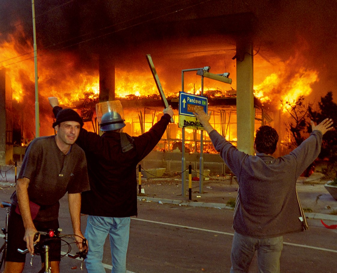 Dragoljub Zamurović, fotografija i istorija: Dnevnik patnje, ratova i sukoba u bivšoj Jugoslaviji 28 5. oktobar