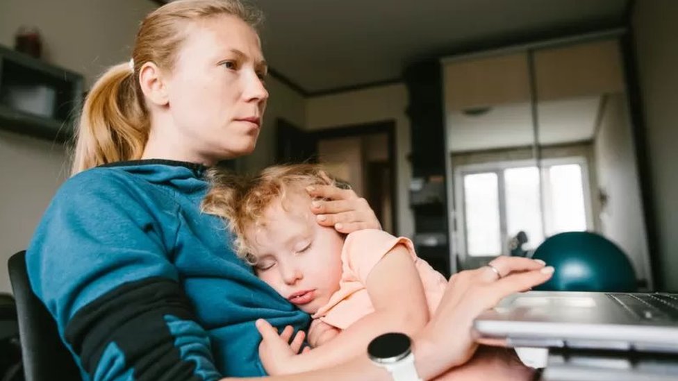 Rusija i Ukrajina: „Za tri meseca videla sam dete jednom" - zašto se Ukrajincima oduzimaju deca u zapadnoj Evropi 6 majka i dete