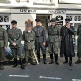 Velika Britanija i nacizam: Oterali ih sa festivala jer su nosili uniforme nemačkih SS vojnika 14