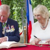 Kralj Čarls i kraljica Kamila počinju trodnevnu državnu posetu Francuskoj 11