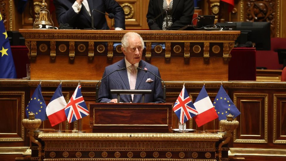Velika Britanija i Francuska: Kralj Čarls Treći održao govor pred francuskim Senatom 1 Kralj Čarls