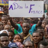 Vojni puč u Nigeru: Francuska povlači vojsku i ambasadora posle višemesečnih protesta 4