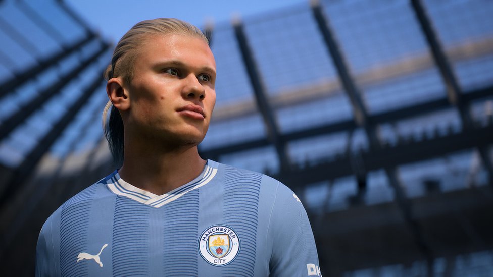 Od „Fife“ do „EA Sports FC“: Promena imena velika kocka za najprodavaniju britansku video igru 1 Erling Haland iz Mančester Sitija je prva zvezda omota novog fudbalskog simulatora