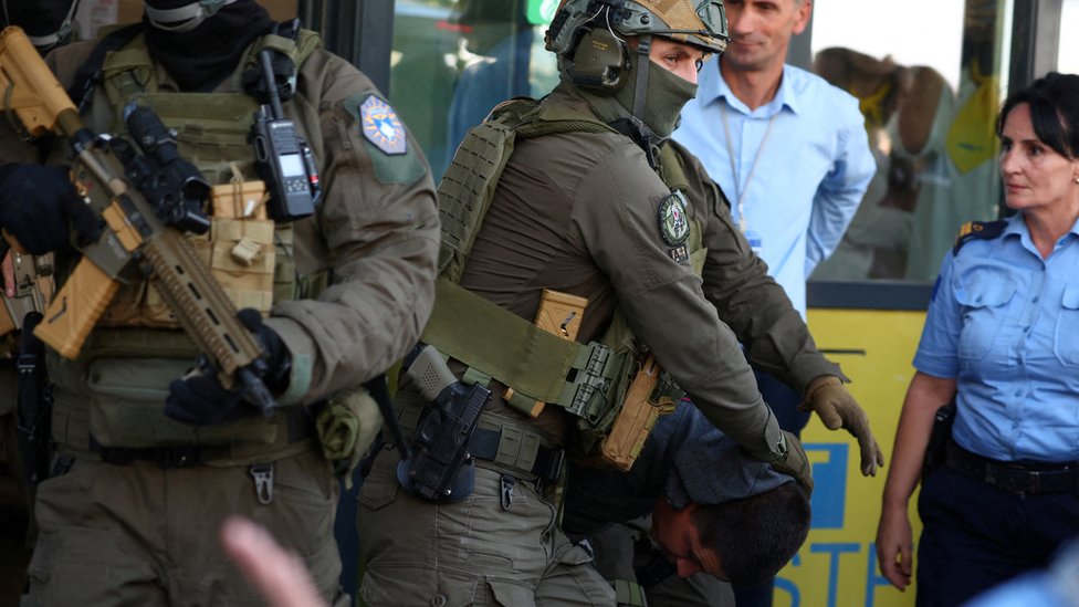 kosovo, kosovska policija