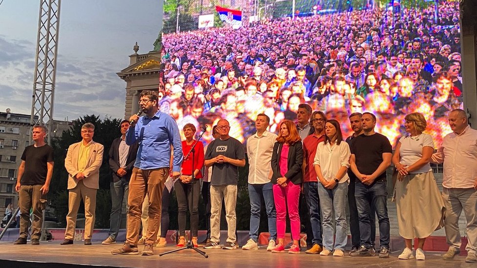 „Srbija protiv nasilja": Šetnja do RTS-a i Predsedništva, govori opozicionih lidera na 22. protestu 1 Beograd, 30. septembar 2023.