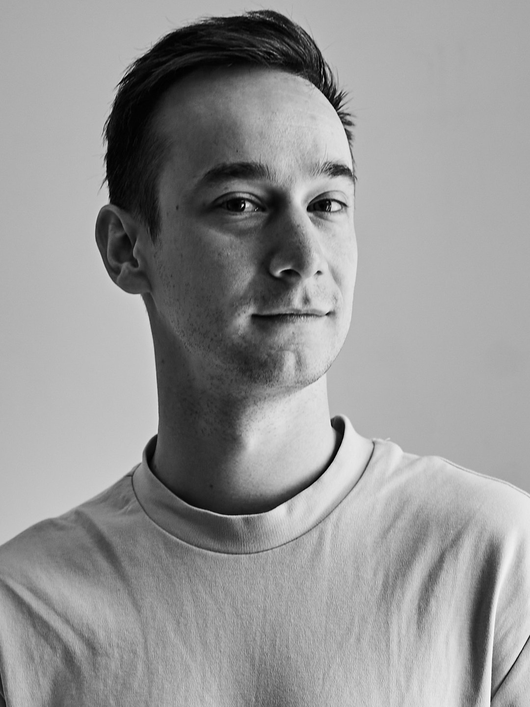 „Moskva je meka klabinga, a Srbi vole da se druže kao Moskovljani“: Iskustva ruskih umetnika u Srbiji 3